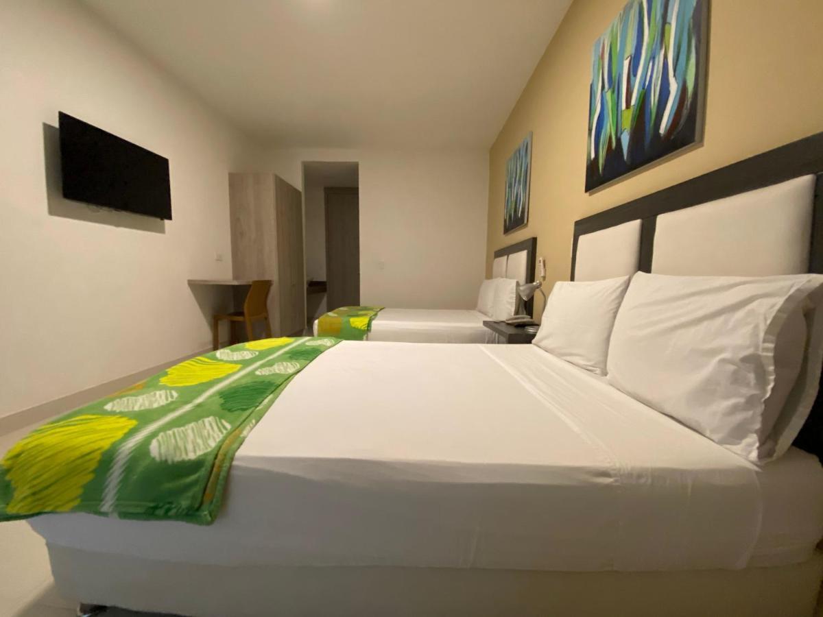 Hotel La Esperanza Ciudad Jardin Cali Bagian luar foto